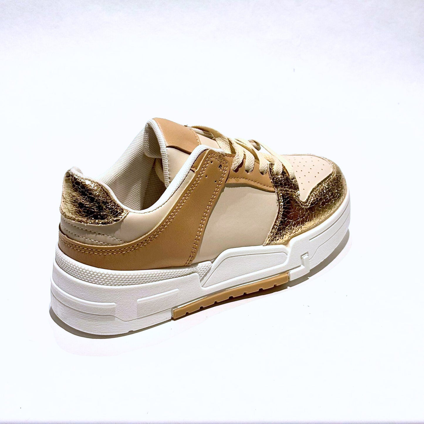 Sneaker Goldie