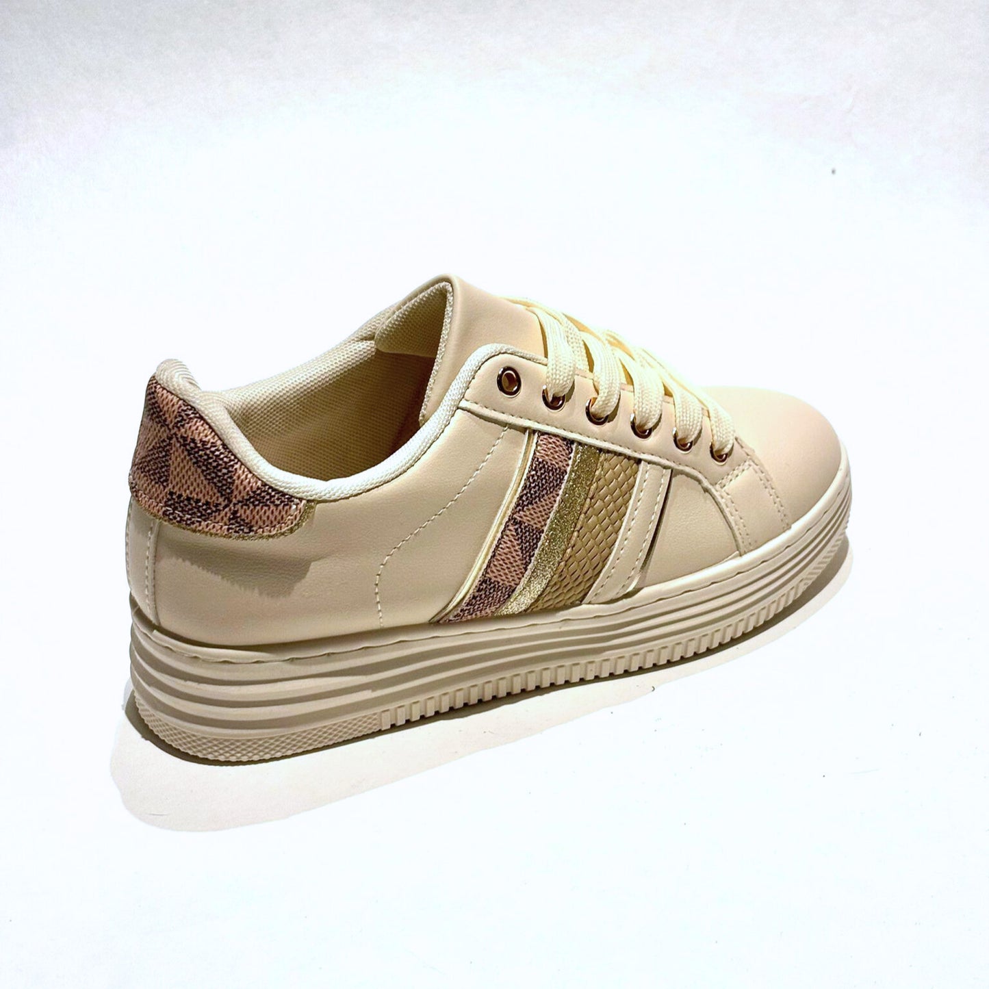 Sneaker Puzzled